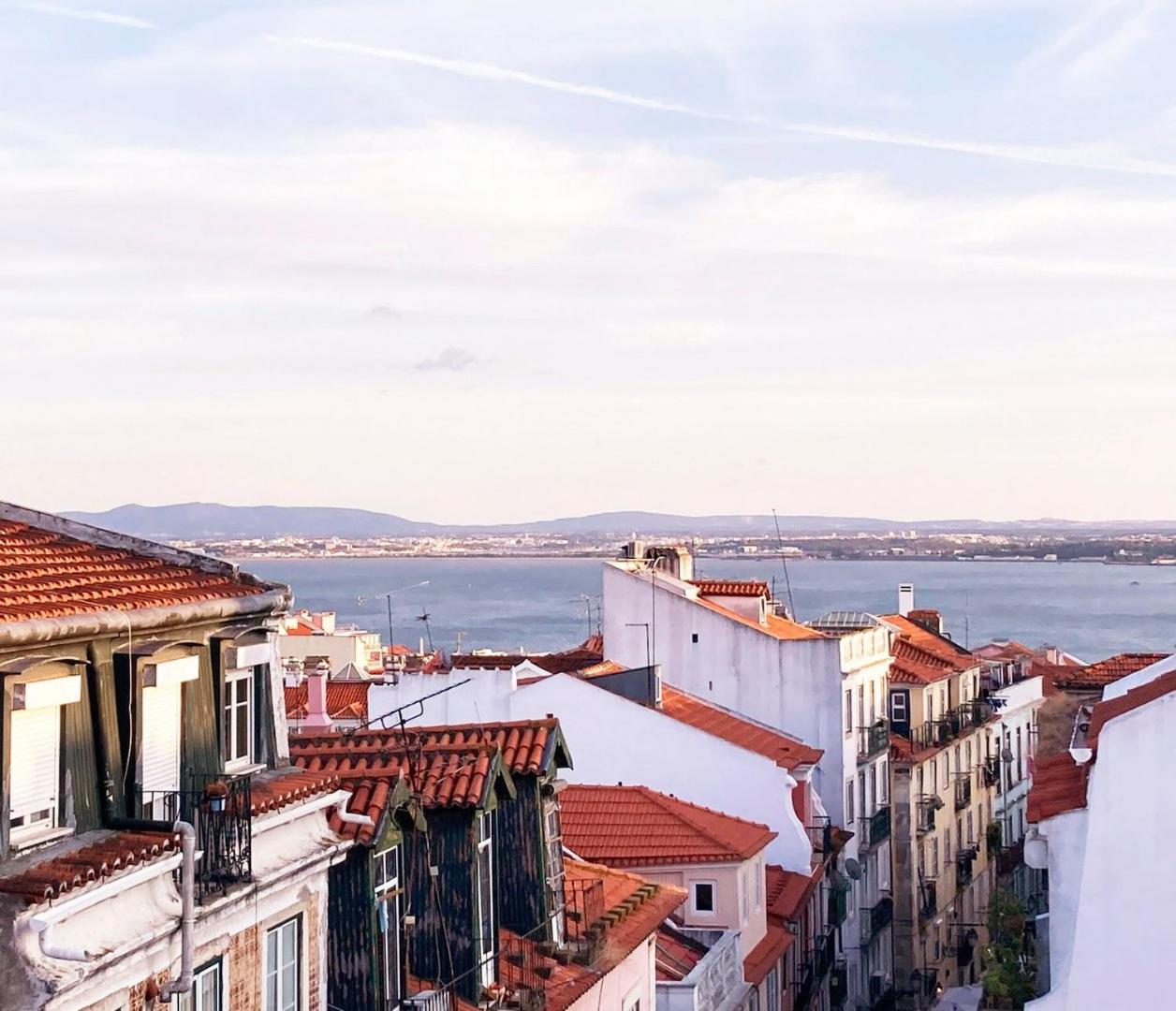 Guestready - Rare Terrace Apt, Historic Center Apartment Lisbon Luaran gambar